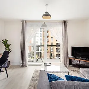 Apartment Deanery Court Vittrum